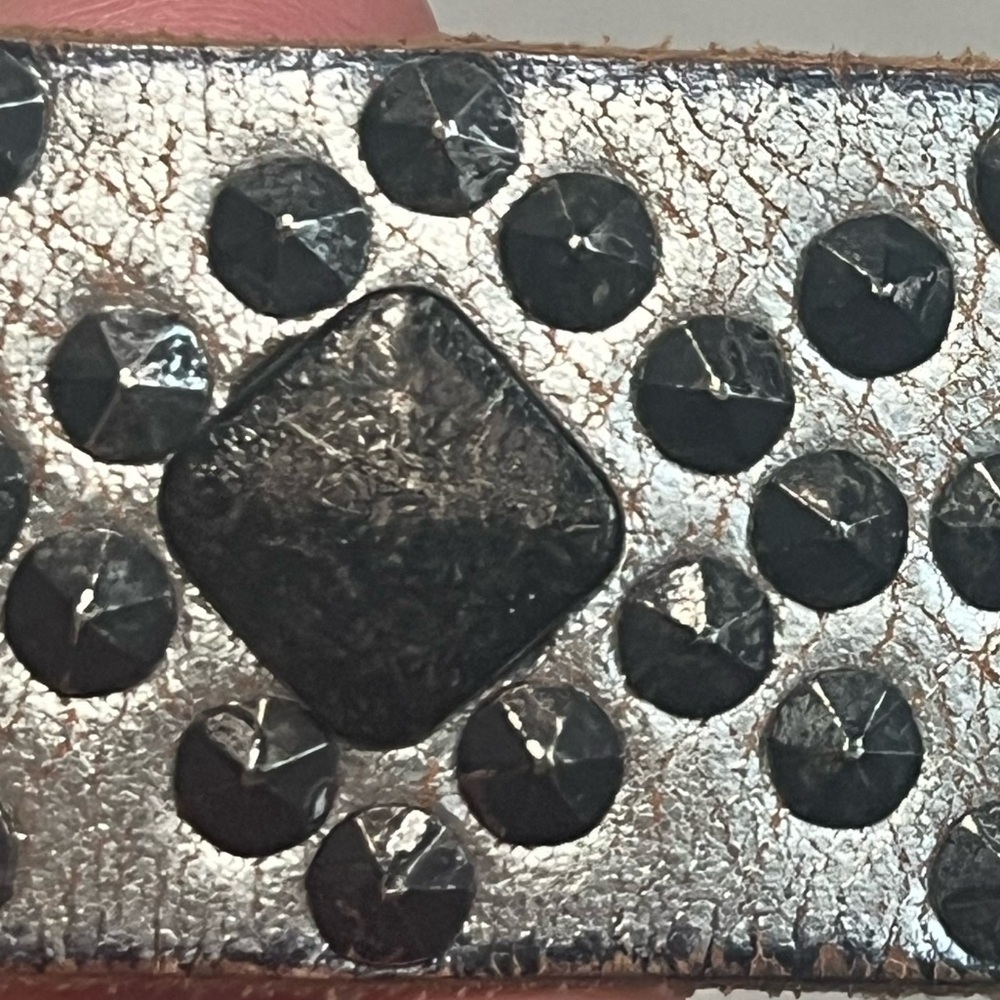 Idyllwind Genuine Leather Silver Studded Belt Western Sz M Stud - Picture 8 of 16